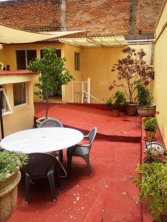 Residencia Los Angeles Bed & Breakfast Гуадалахара Екстериор снимка
