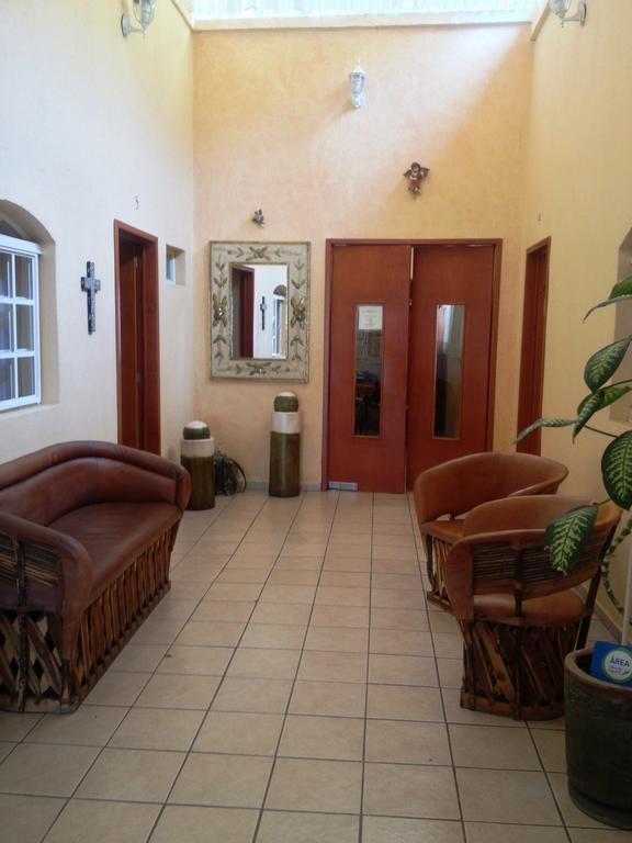 Residencia Los Angeles Bed & Breakfast Гуадалахара Екстериор снимка
