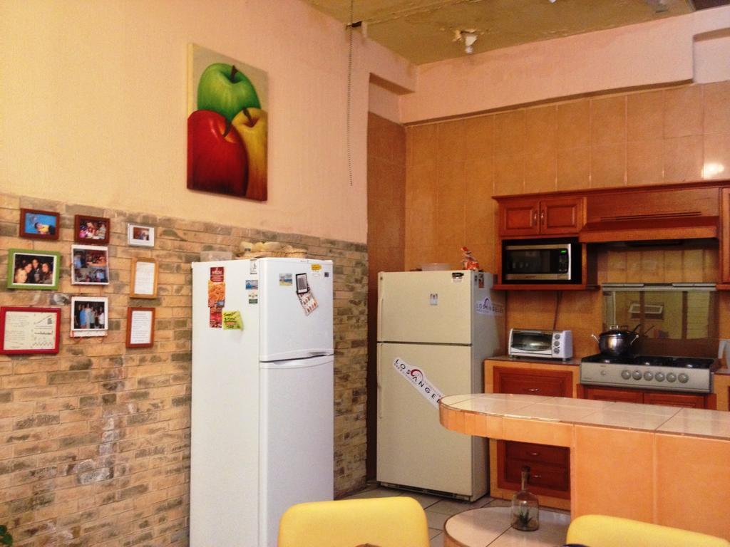 Residencia Los Angeles Bed & Breakfast Гуадалахара Екстериор снимка