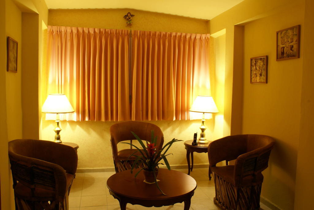 Residencia Los Angeles Bed & Breakfast Гуадалахара Екстериор снимка